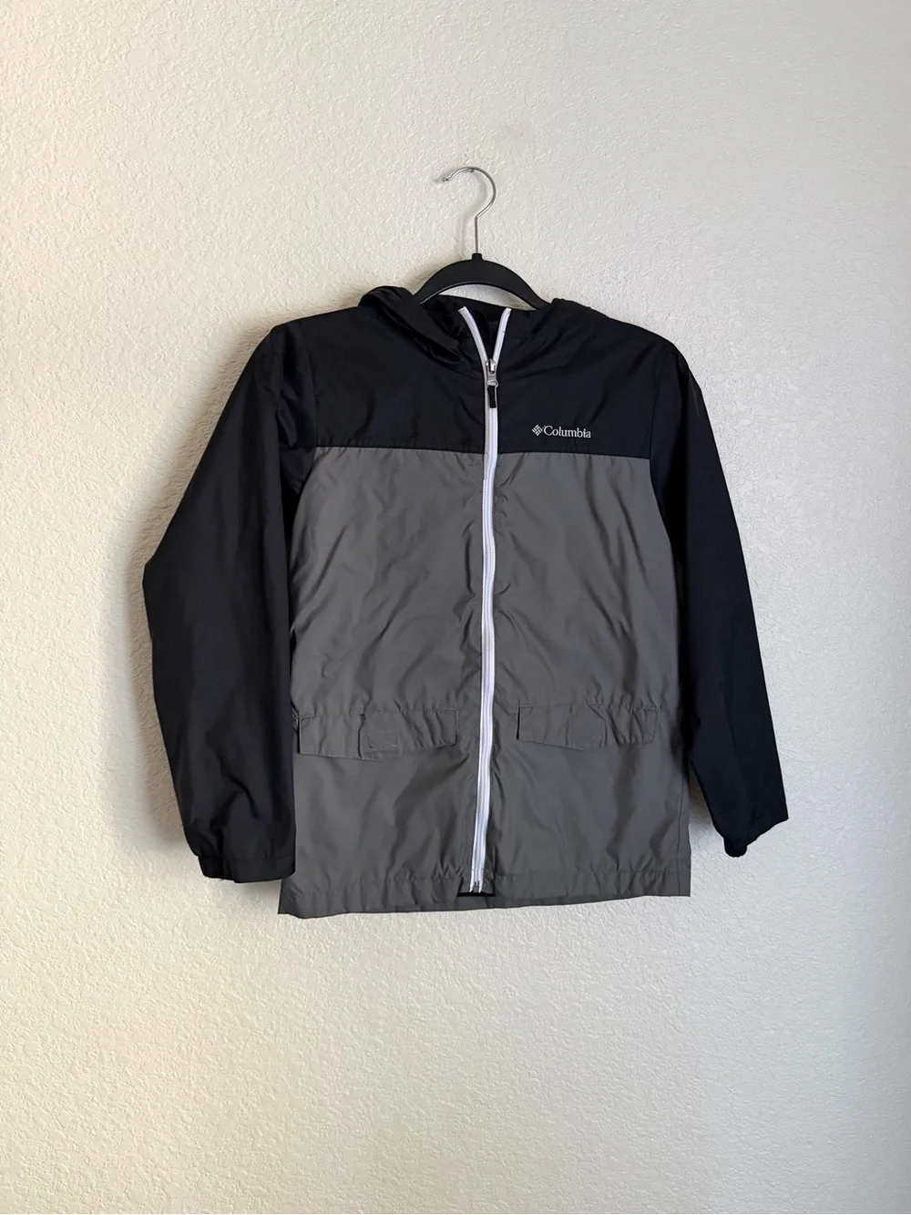Columbia Boys Rain-Zilla II Fleece Lined Rain Jacket M 10/12 Black Grey